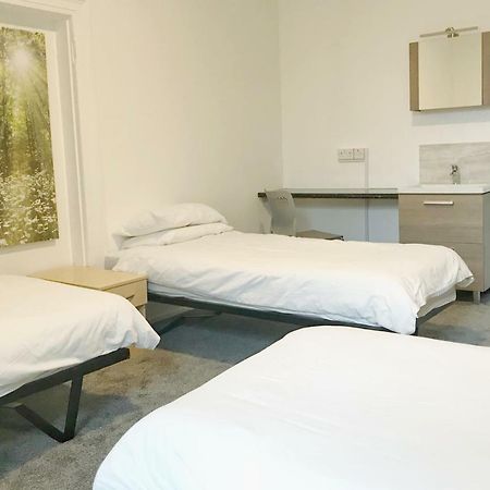 Number 6 Hotel Cheltenham Exterior photo